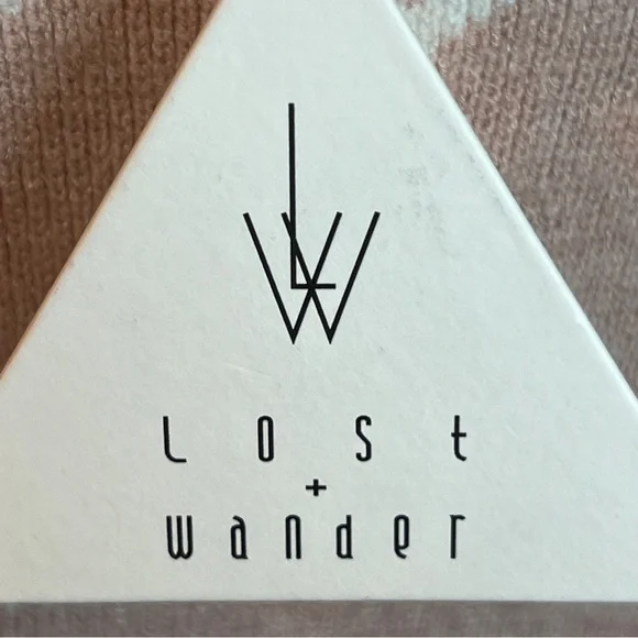 Lost Wander Size XS/S Pink & White Printed Mock Neck Pullover Sweater Su… - Picture 10 of 11